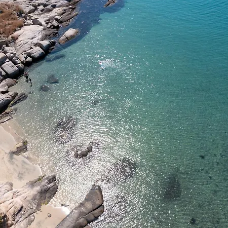 بيت للعطل Saint John Seafront Living *