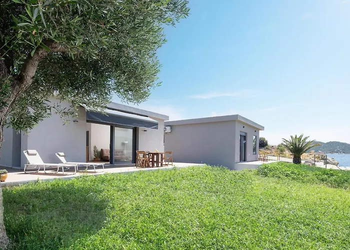 Saint John Seafront Living * Paralia Sikias