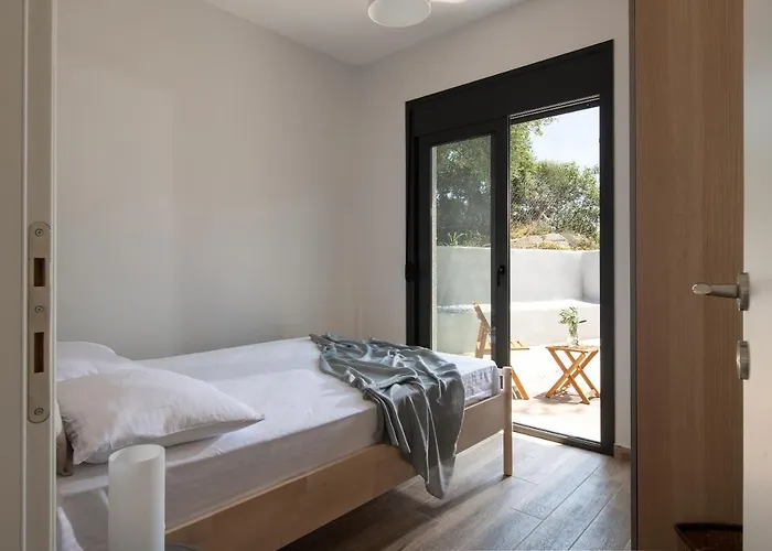 Saint John Seafront Living Paralia Sikias